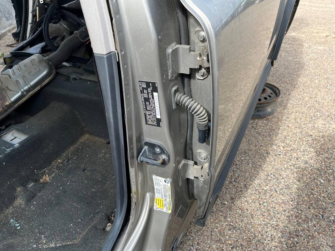 Ограничитель открывания двери задней EY9DWM Volvo XC70