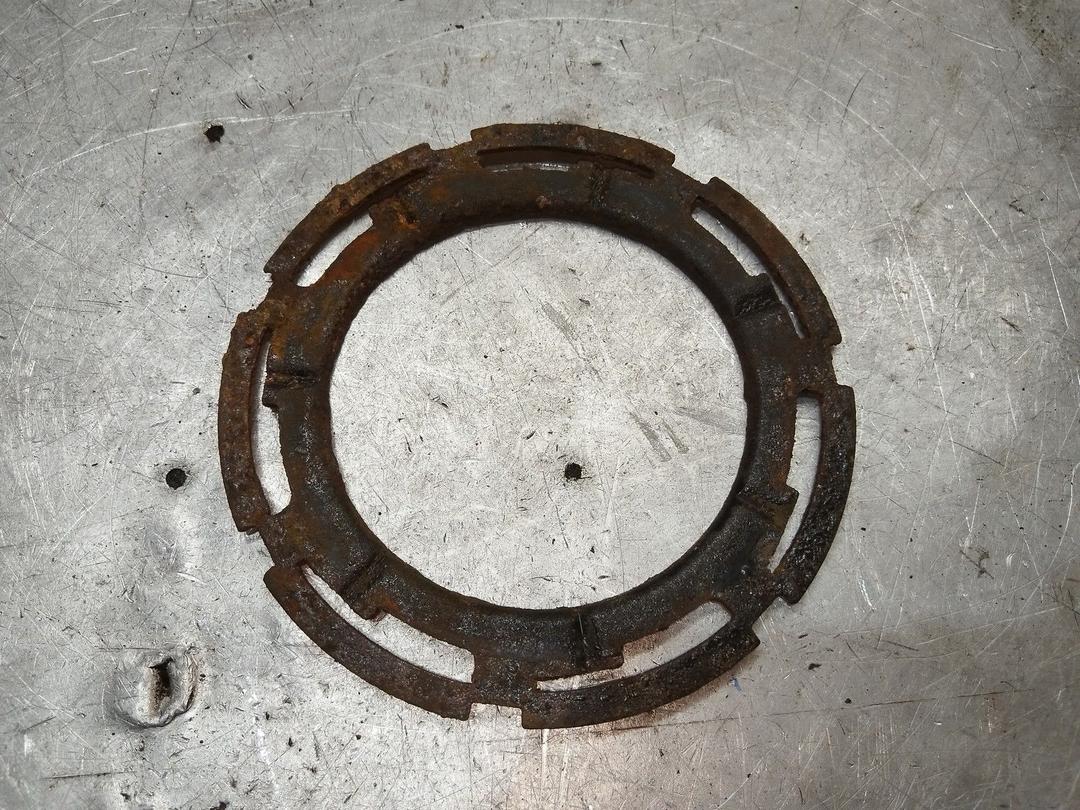 Кольцо зажимное топливозаборника DZQ06J Kia Sorento - Фото 1