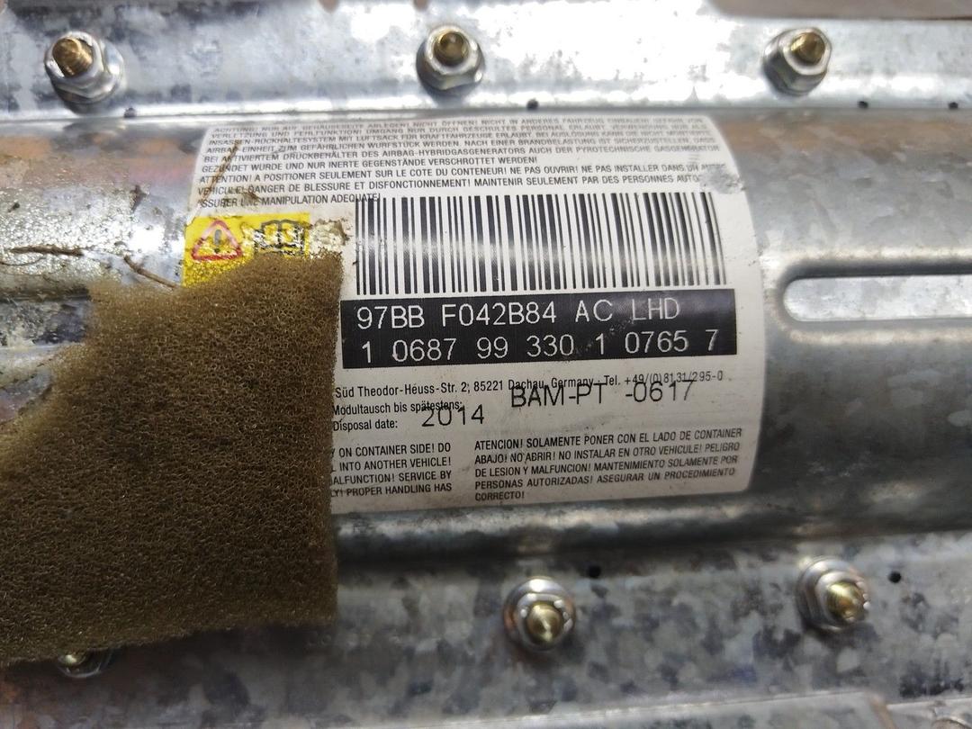 Подушка безопасности пассажира 95W1K9 Ford Mondeo купить в магазине запчастей бу