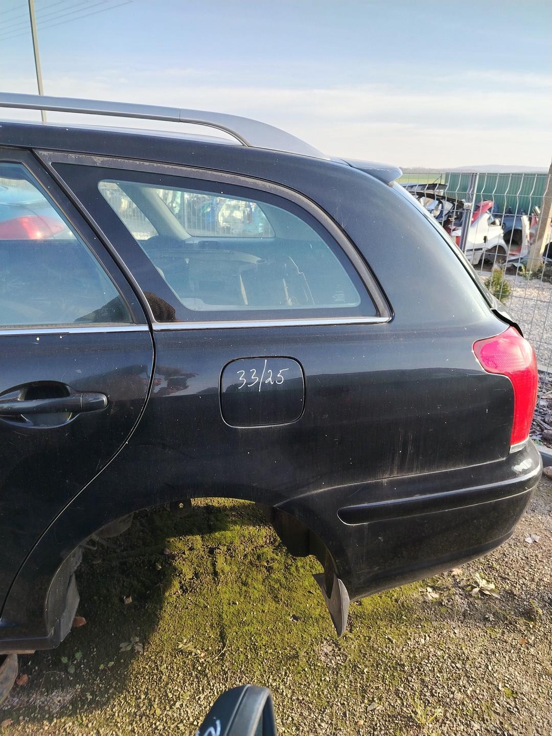 Стекло кузовное боковое левое L18084 Toyota Avensis