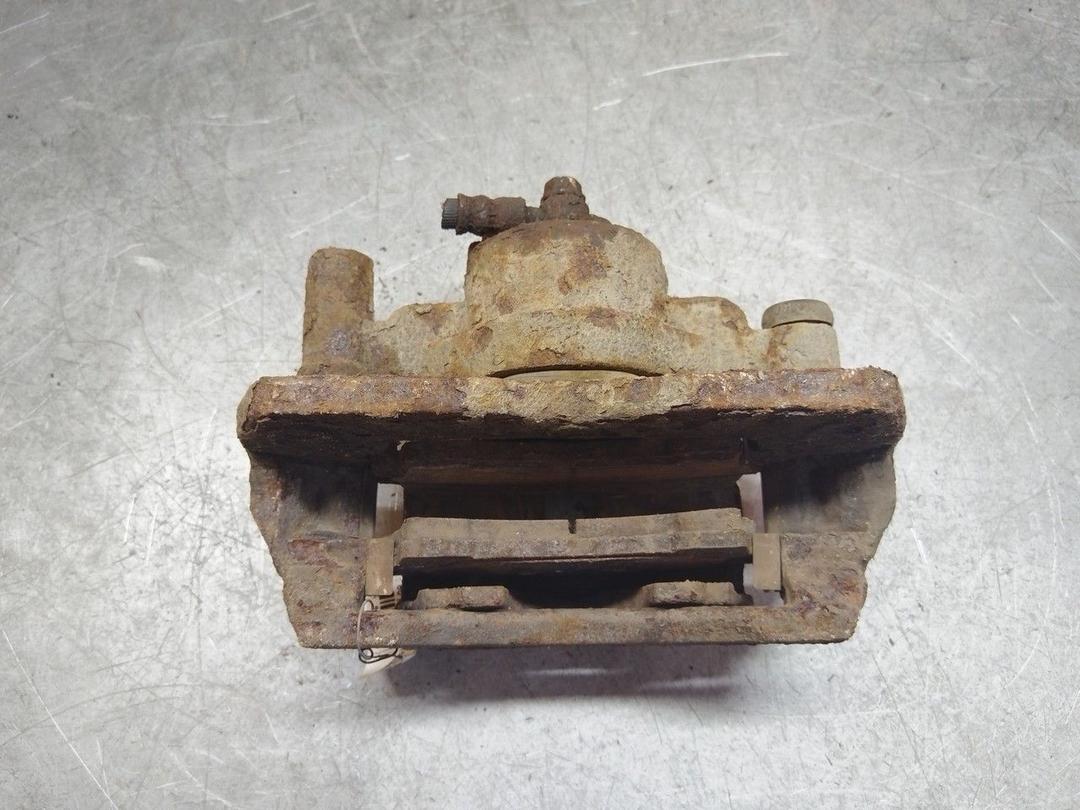 Суппорт передний левый B9ACRA Mazda Premacy купить на авторазборке