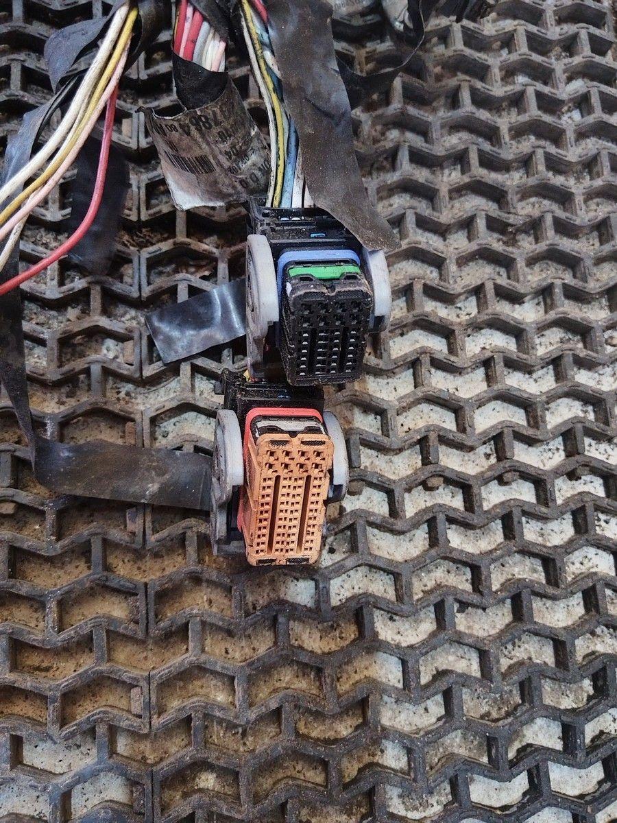 Проводка двигателя EV1DVS Peugeot 406 undefined