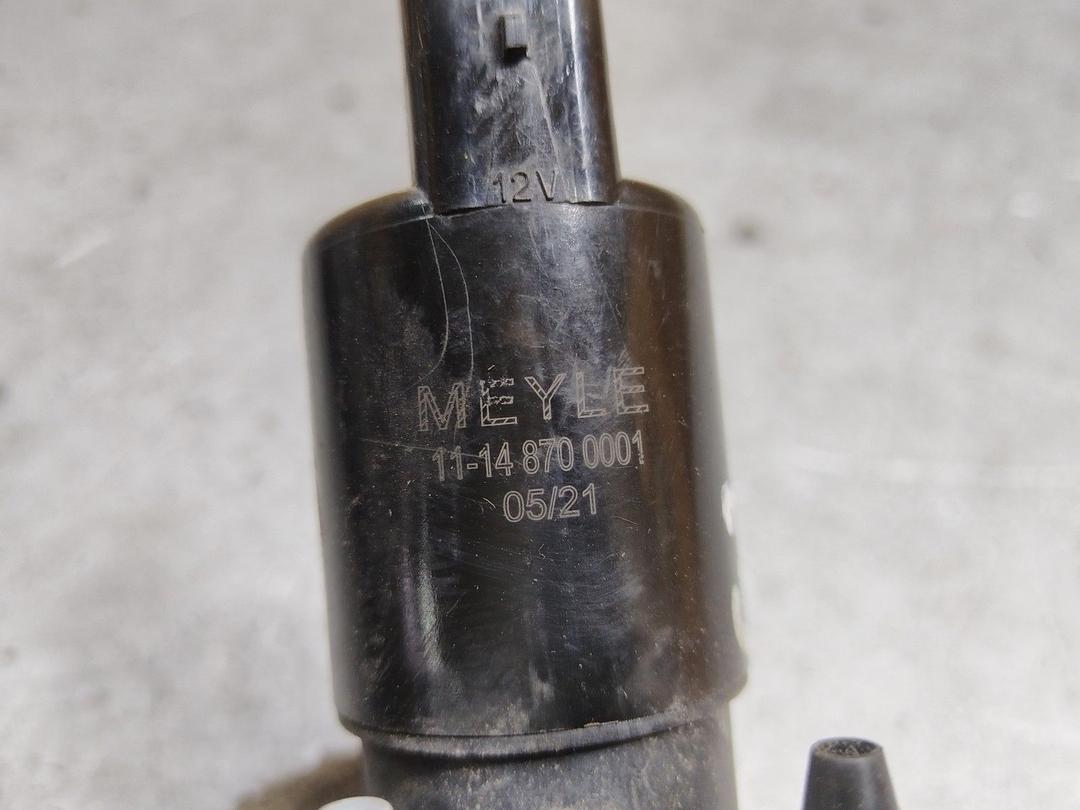 Насос (моторчик) омывателя стекла Q2ZC56 Citroen C3 купить в магазине запчастей бу