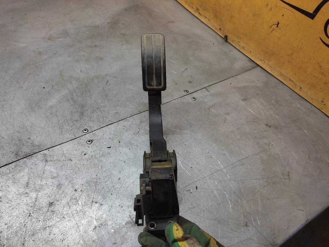 Педаль газа 4BFYV5 Volkswagen Polo купить с доставкой