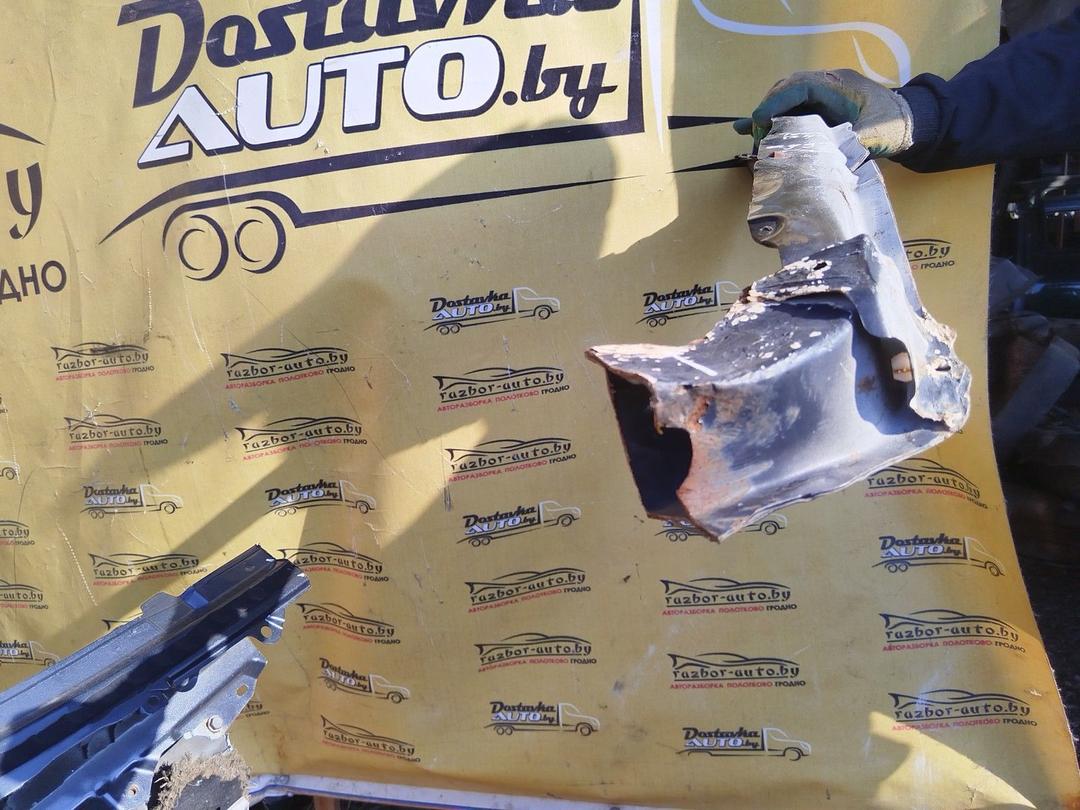 Накладка замка капота 0ZRSNC Toyota Aygo - Фото 4