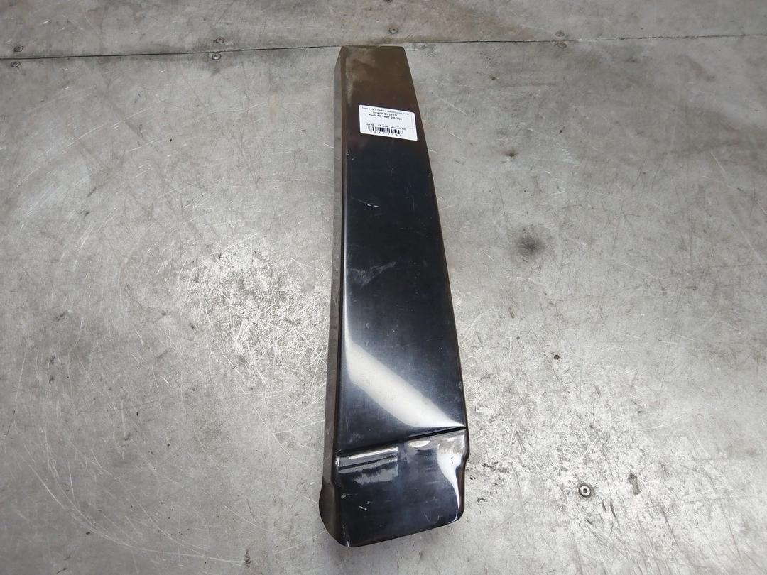 Обшивка стойки центральной левой BU371D Audi A8