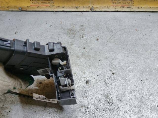 Замок двери передней правой R9S93C Volvo XC70 undefined