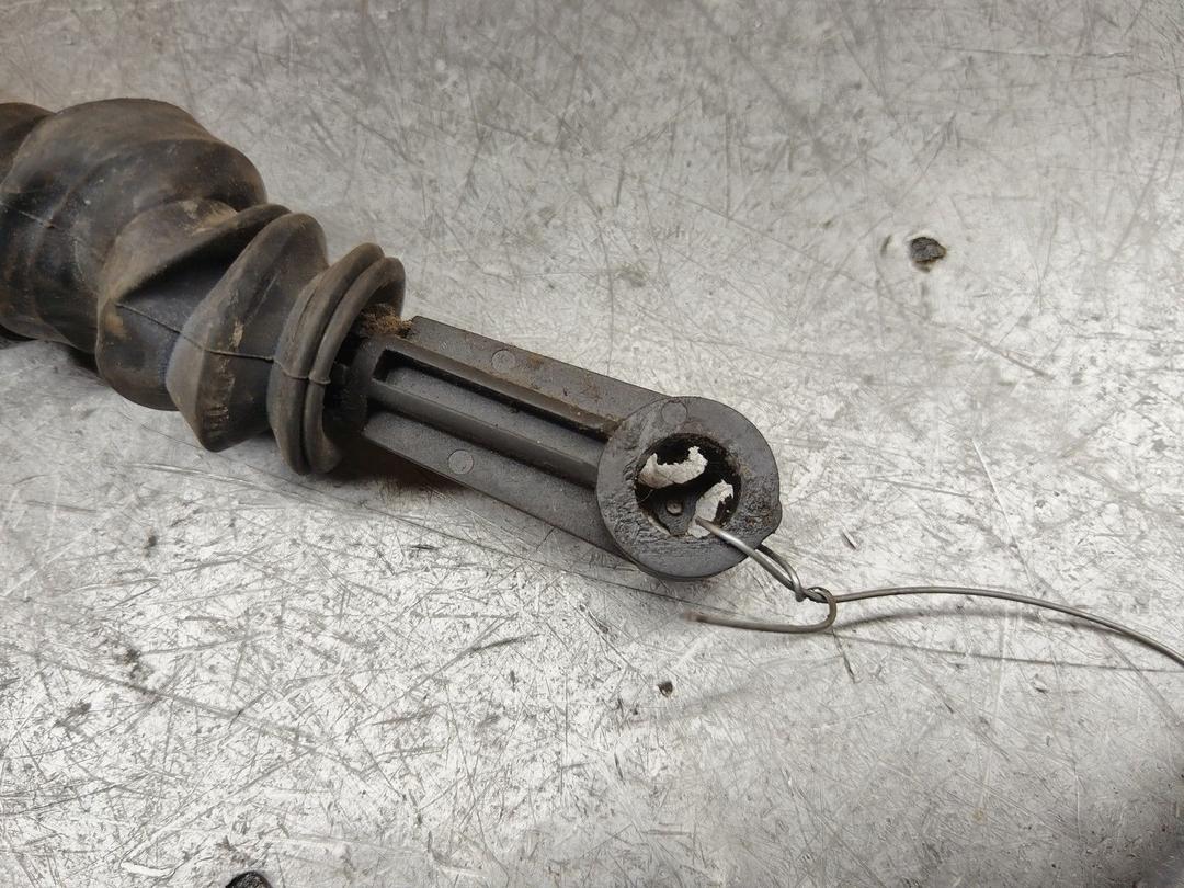 Цилиндр сцепления главный U7GK4A Renault Scenic купить в магазине запчастей бу