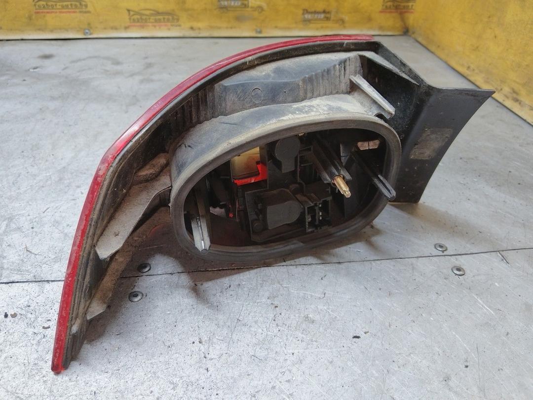 Фонарь задний правый 21UYSX Renault Laguna купить