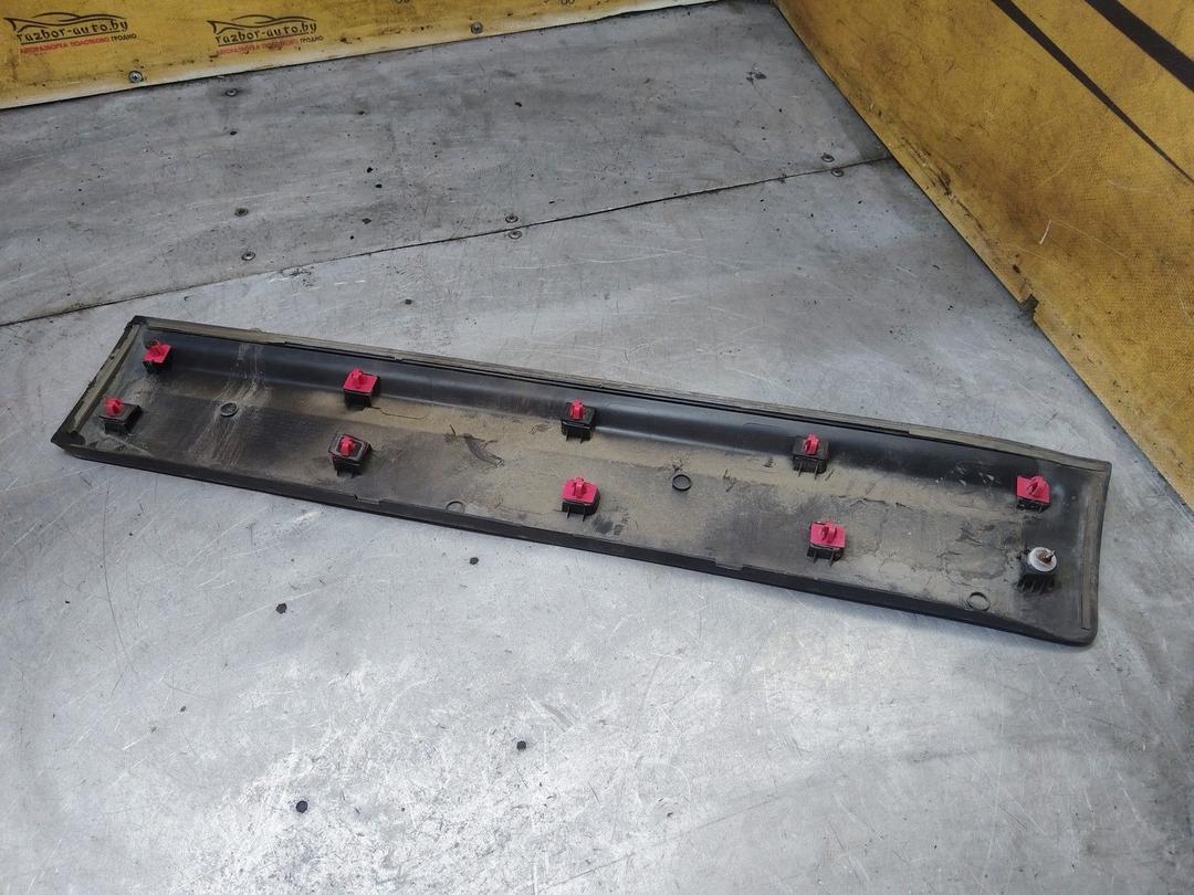 Молдинг двери задней правой 5WLTZO Kia Sorento - Фото 2