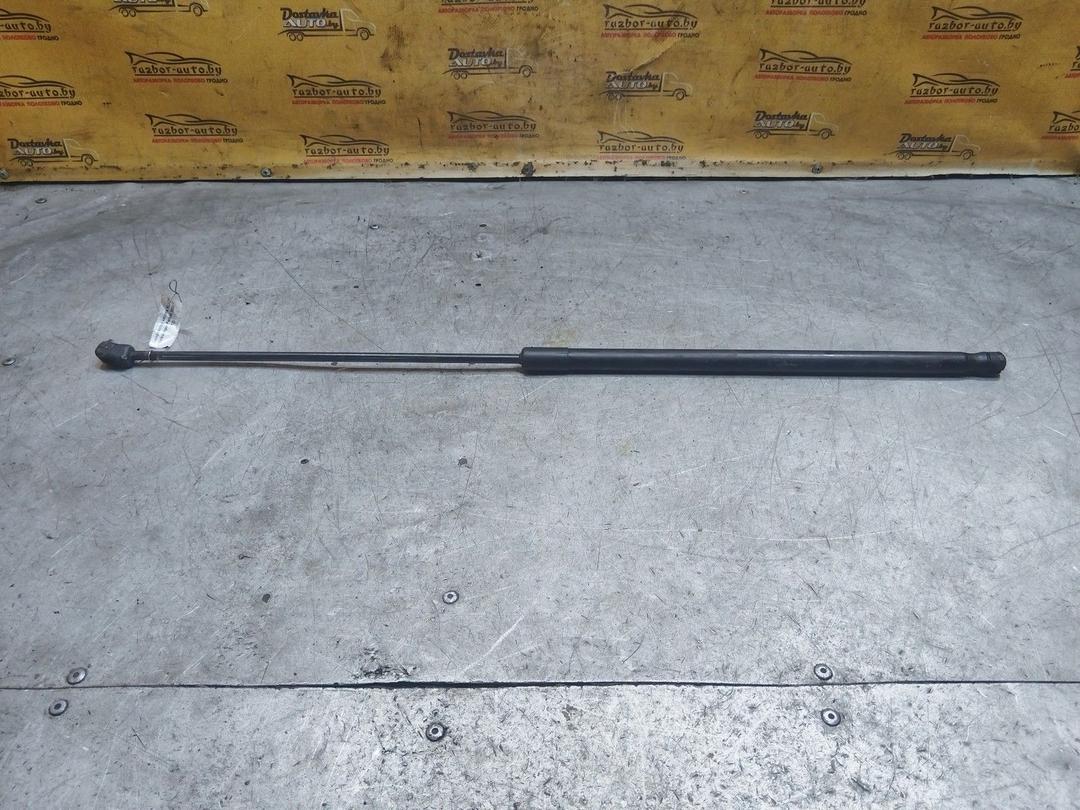 Амортизатор капота KLUTNB Volkswagen Passat купить с доставкой