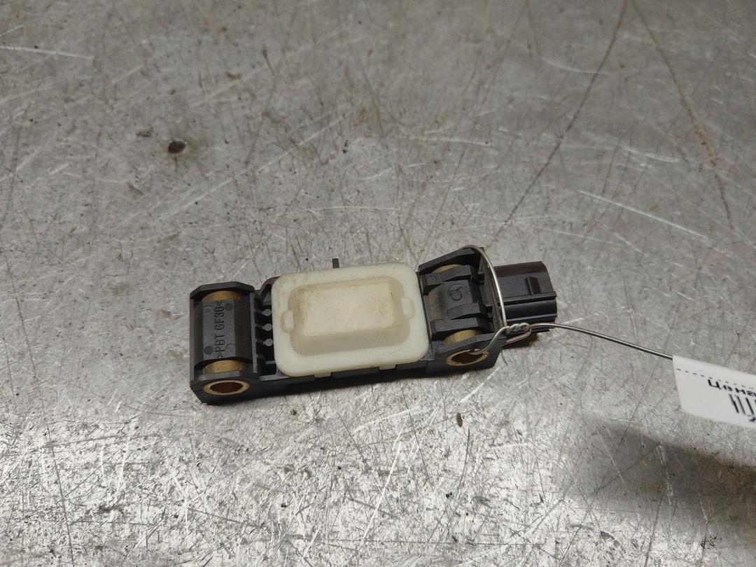 Датчик удара 7FFZ0A Nissan Note - Фото 1