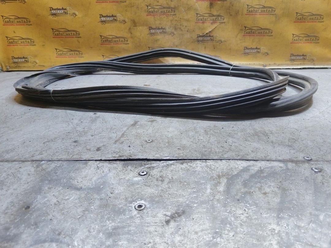 Уплотнитель багажника 5ILWE9 Toyota Avensis купить с доставкой