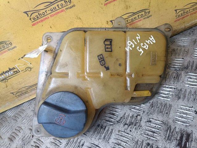 Бачок расширительный 8R46KD Audi A4