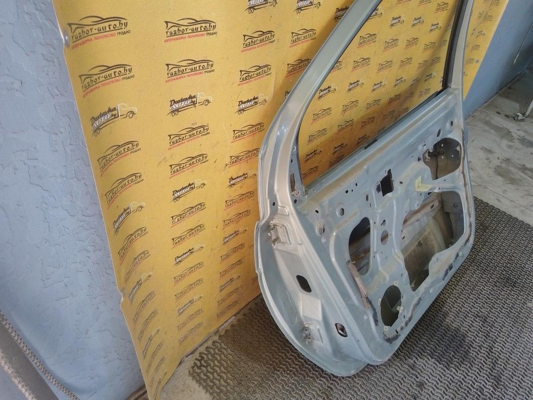 Дверь передняя правая O09W82 Renault Scenic RX4 undefined