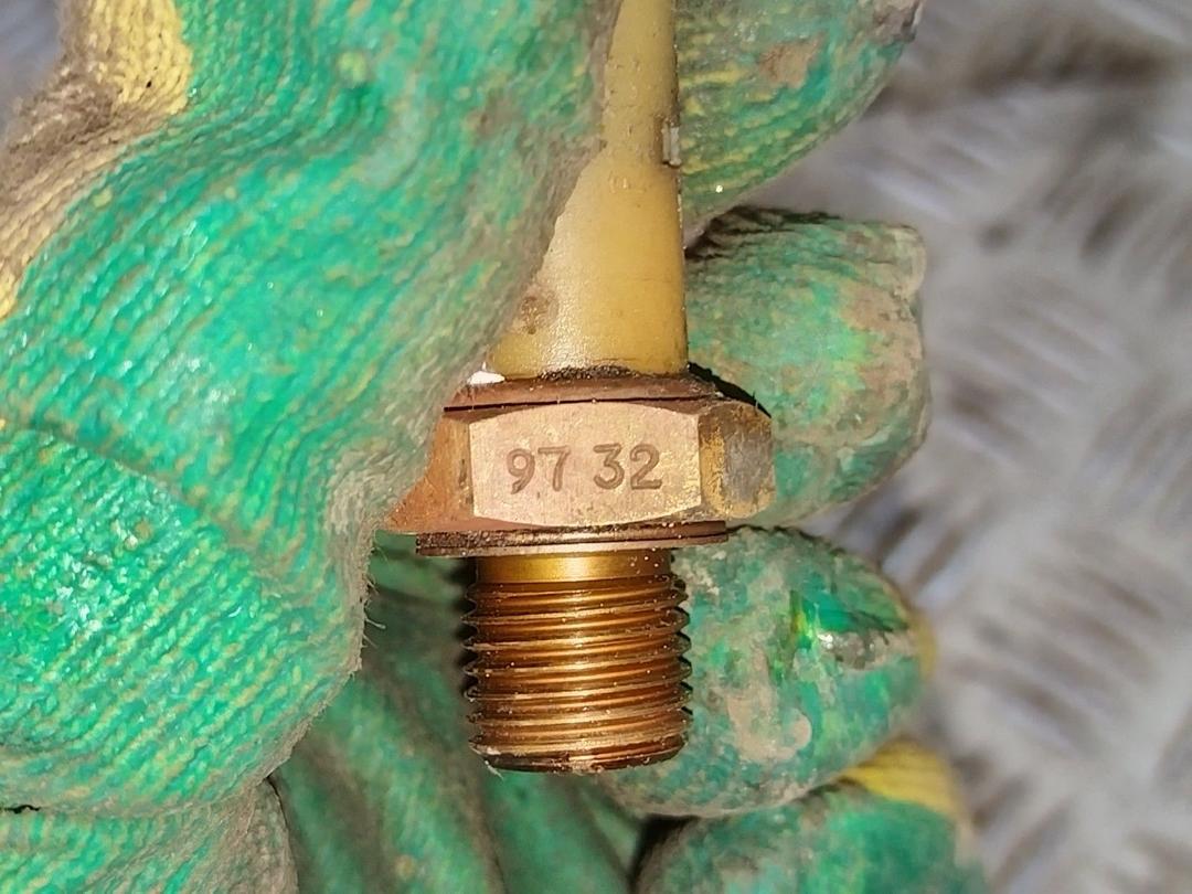 Датчик давления масла YNGUDE Renault Safrane - Фото 5