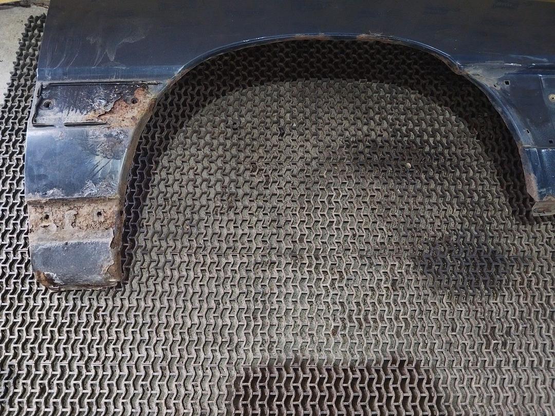 Крыло переднее правое US0BNE Audi 100 купить с доставкой