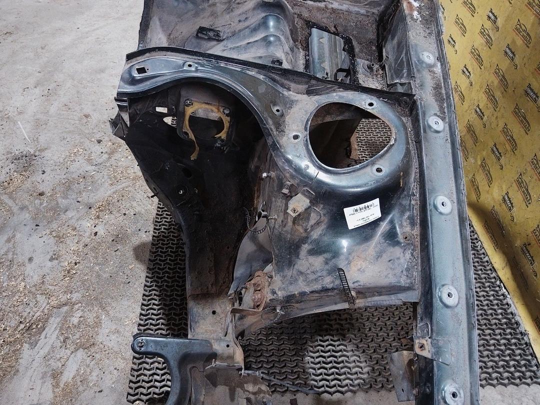 Стакан лонжерона левый 9V0PIJ Audi 100