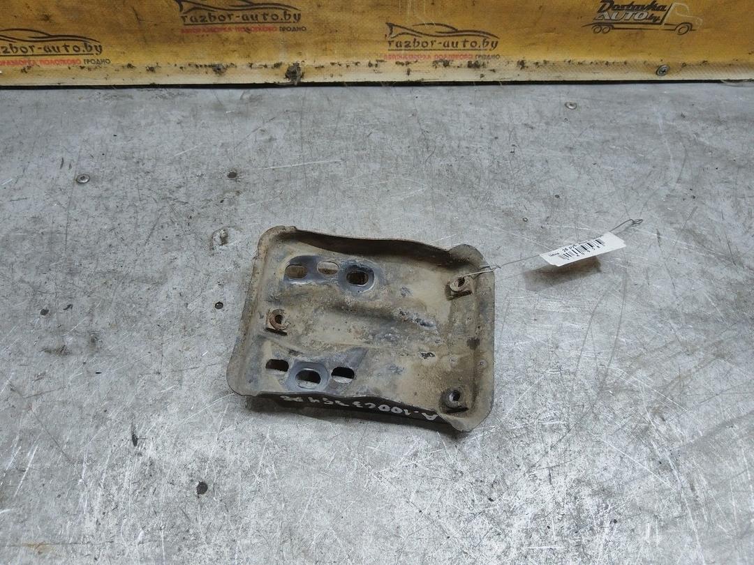 Кронштейн усилителя бампера переднего (Домик) RELT85 Audi 100 купить