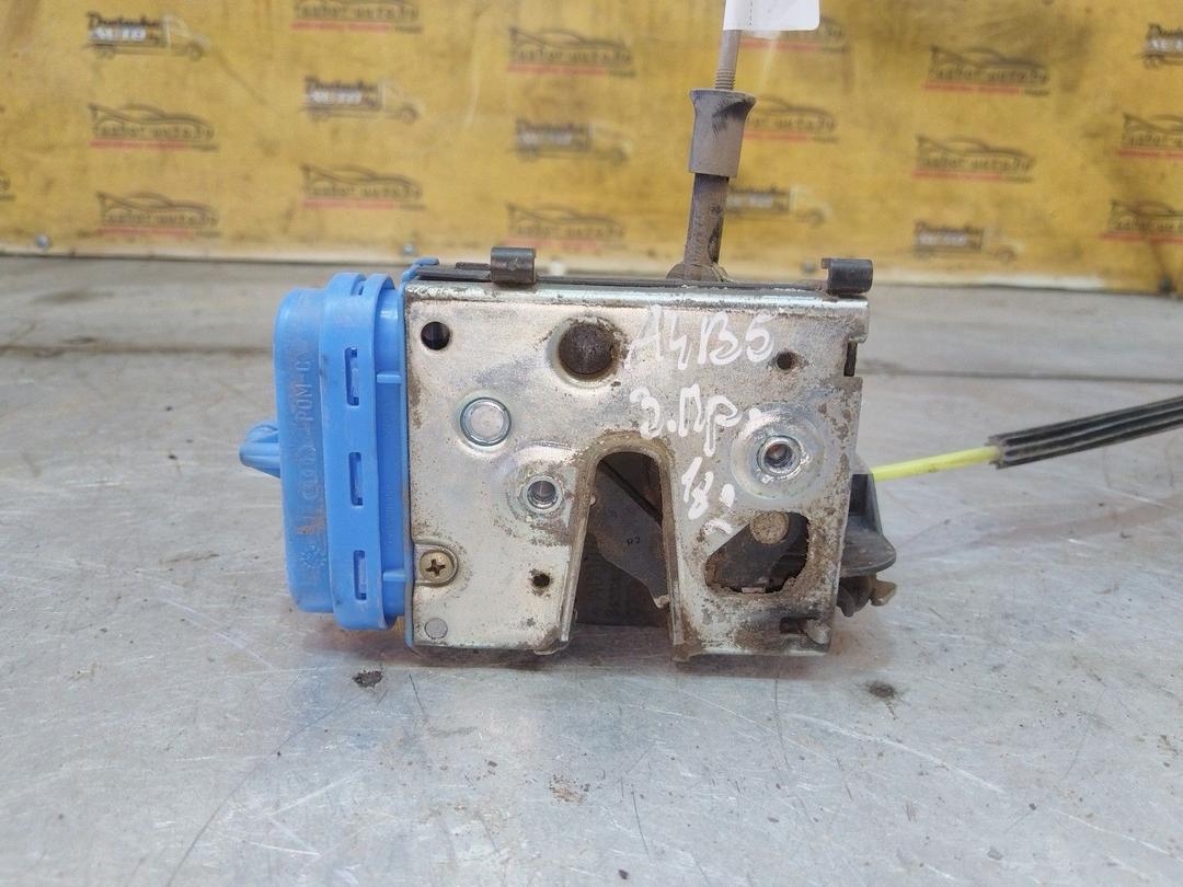 Замок двери задней правой U06F4S Audi A4