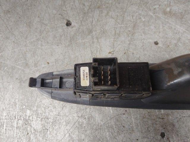 Кнопка стеклоподъемника переднего правого 0D9WBS Volvo V40 купить в магазине запчастей бу