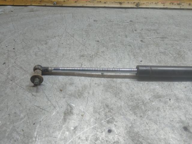 Амортизатор крышки багажника (3-5 двери) GRJXS4 Mitsubishi Grandis купить с доставкой