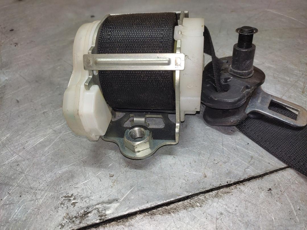 Ремень безопасности задний левый 7ROLL3 Opel Signum купить