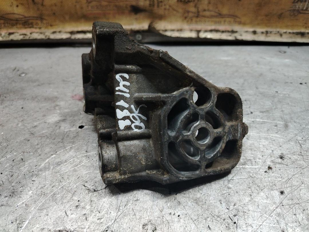 Кронштейн двигателя XW2UHZ Volvo S60 - Фото 3