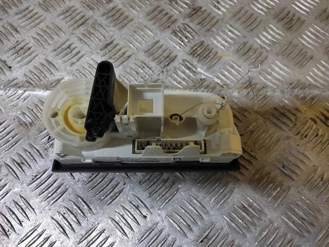 Блок управления печки/климат-контроля 7FUS6J Opel Meriva купить с доставкой