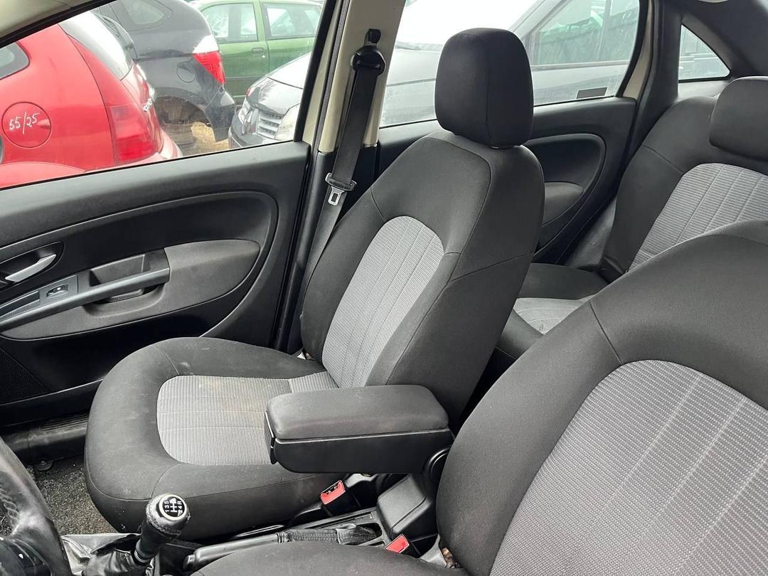 Подлокотник 5BVO56 Fiat Linea купить