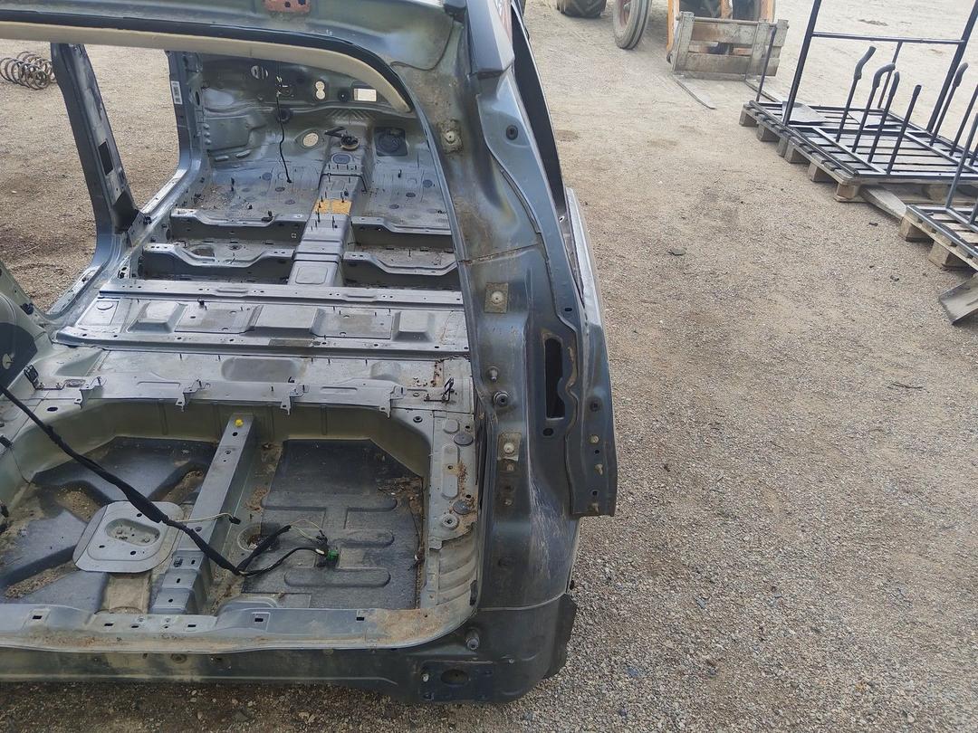 Крыло заднее правое L12BZ9 Citroen C4 Grand Picasso купить в магазине запчастей бу