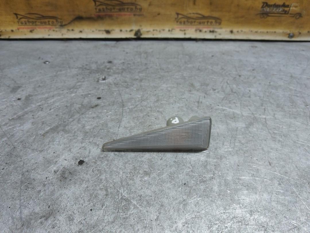 Повторитель передний правый FL1X6F Renault Scenic купить