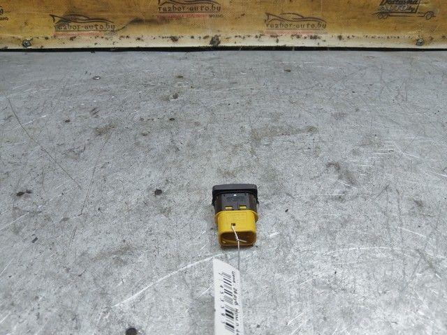 Кнопка стеклоподъемника переднего правого COKR3J Ford C-Max купить в магазине запчастей бу