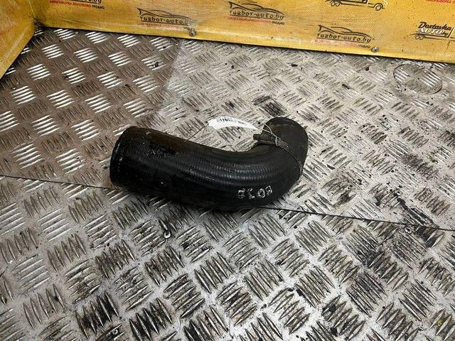 Патрубок воздушного фильтра 8C5XRZ Volvo V70