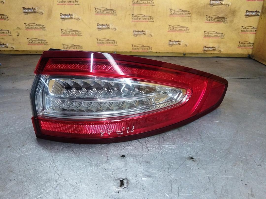 Фонарь задний правый BXKZM5 Ford Fusion