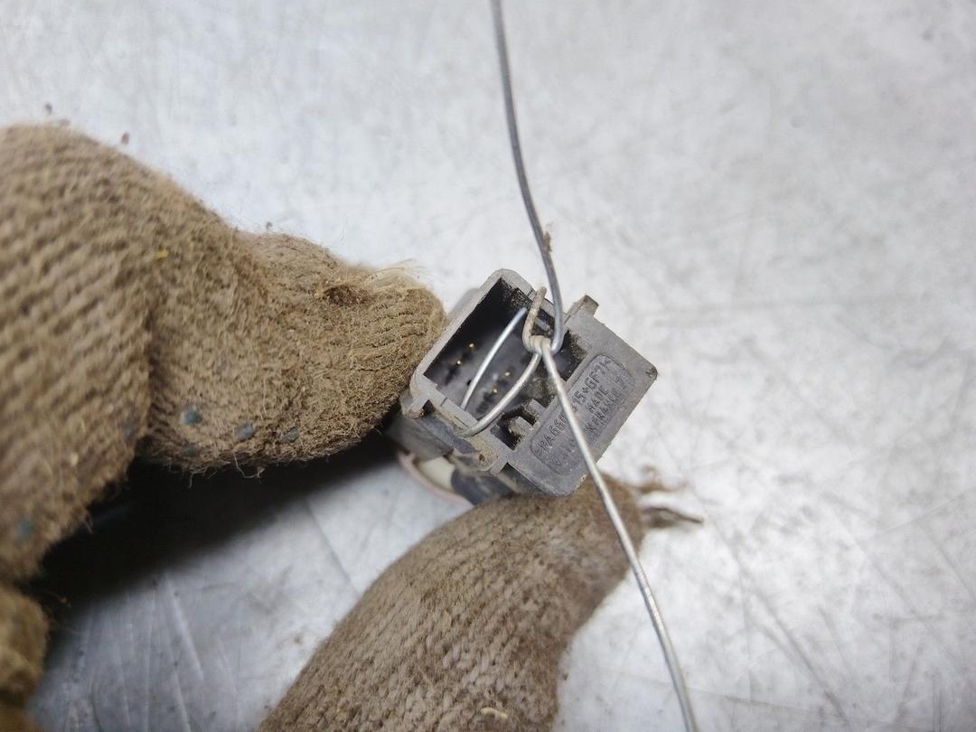 Кнопка аварийной сигнализации ZRZLOA Peugeot Partner купить с доставкой