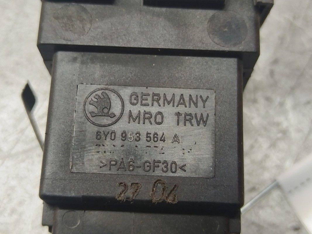 Кнопка подогрева сидений G7PB99 Skoda Fabia undefined