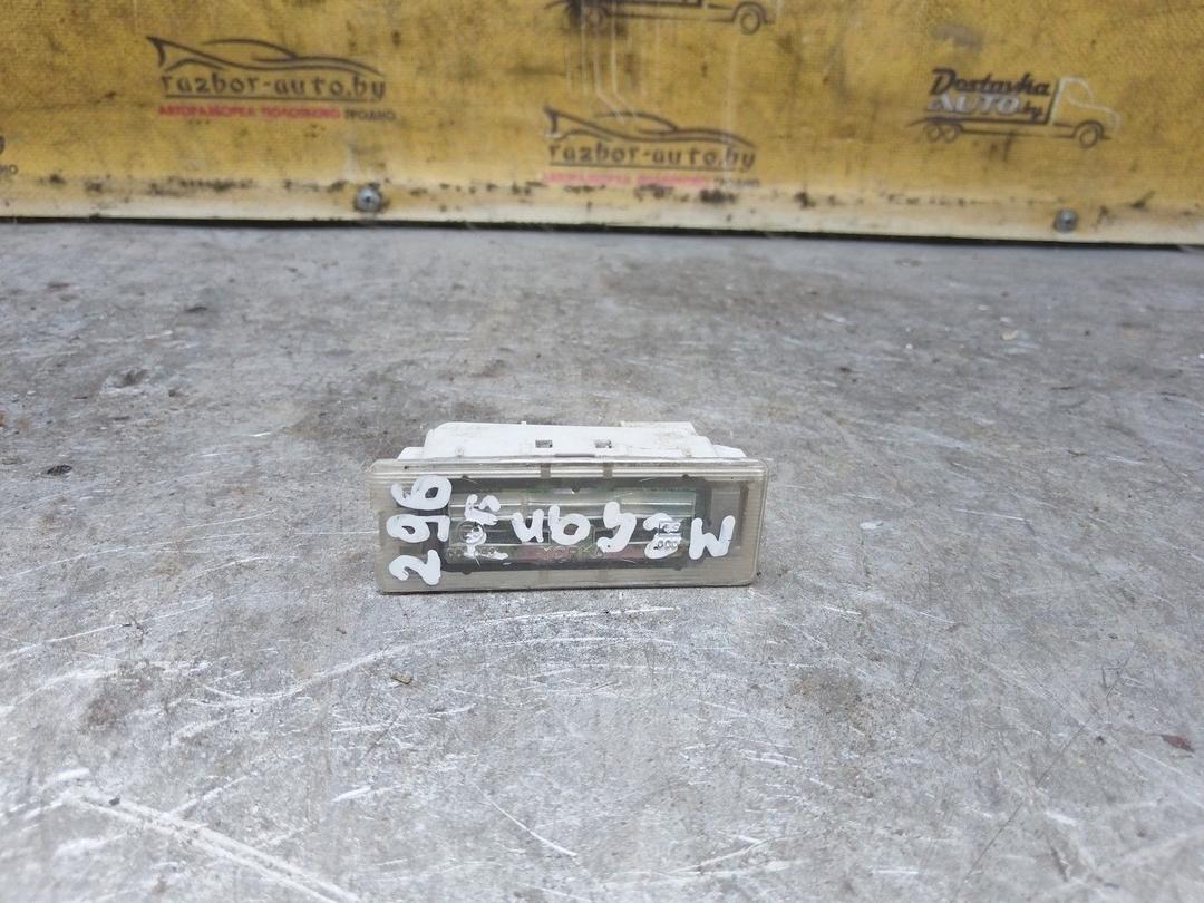 Подсветка номера M8HVDM Renault Megane