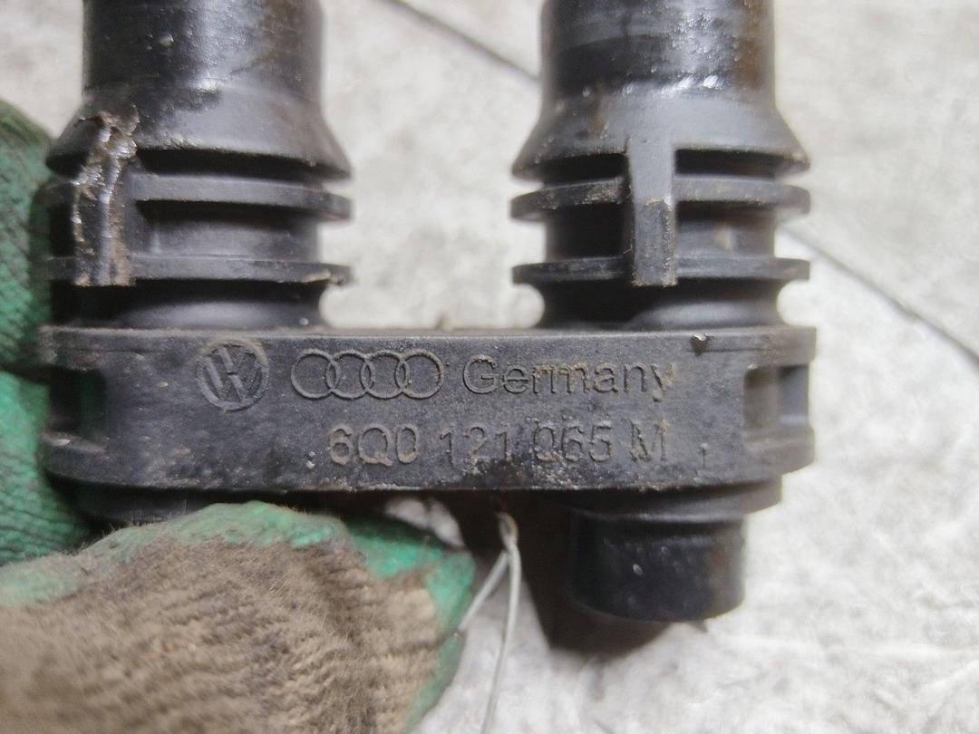 Патрубок отопителя (печки) TR3TGU Volkswagen Polo купить с доставкой