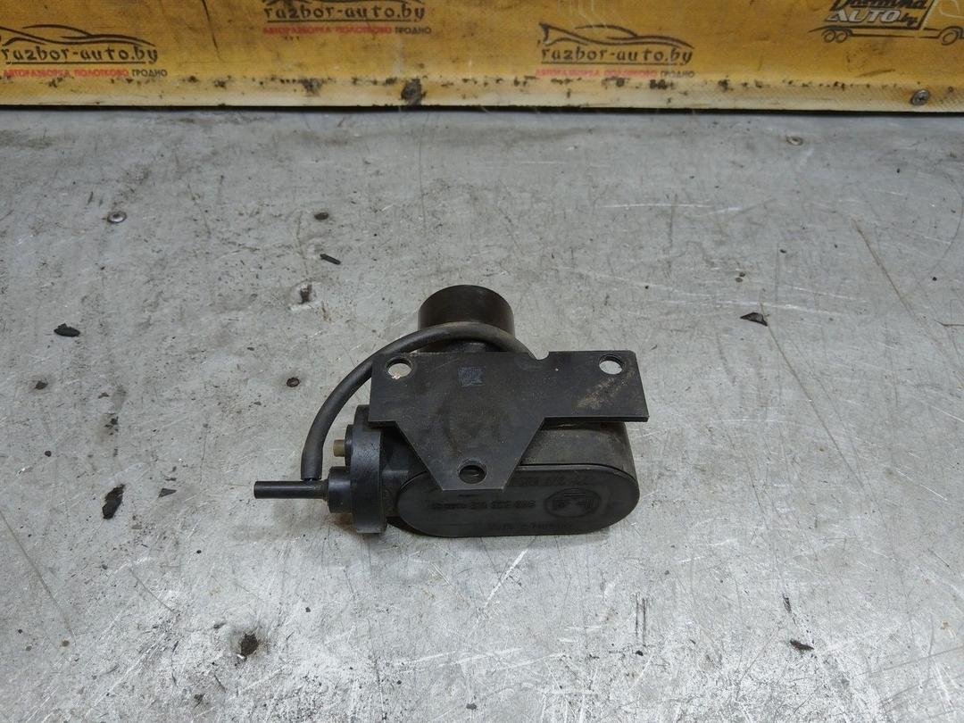 Насос вакуумный I11I3P Audi 100 купить с доставкой