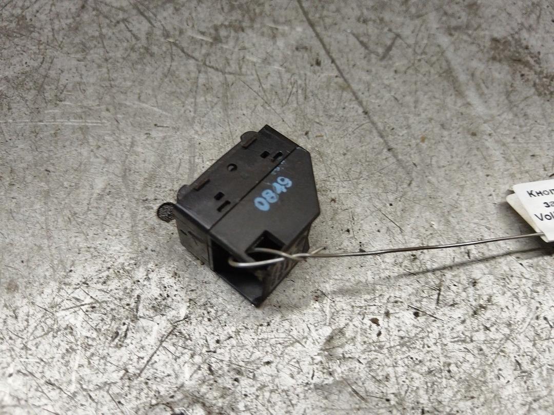 Кнопка стеклоподъемника заднего левого MDA6LM Volkswagen Passat купить