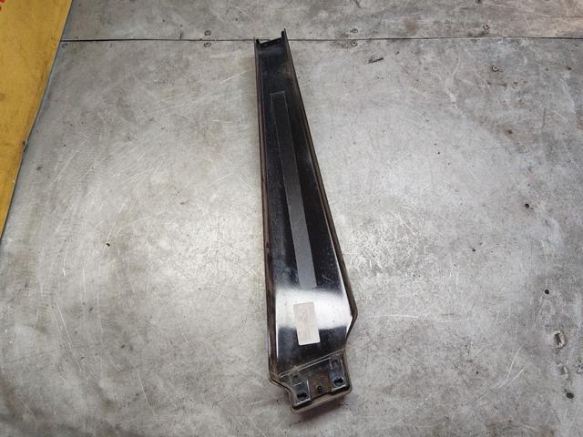 Обшивка стойки центральной правой 5J9N27 Audi A6 купить