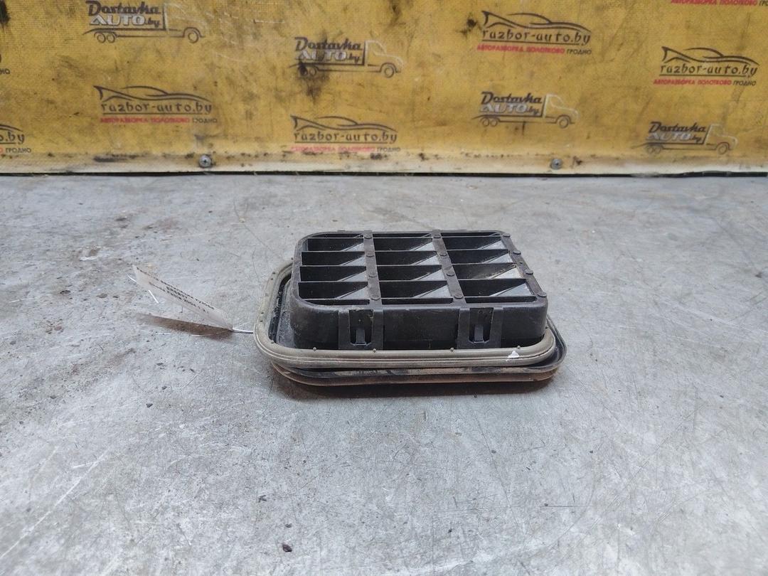 Решетка вентиляции кузова ER5B3Y Skoda Fabia купить с доставкой