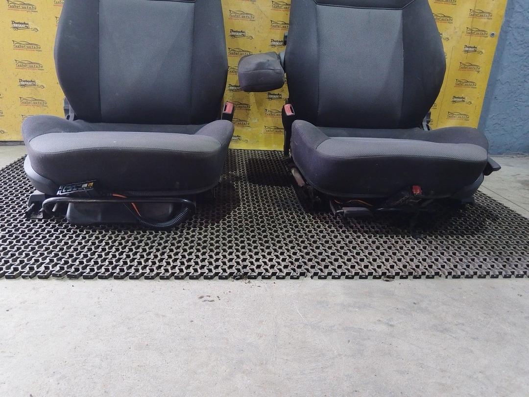 Сиденье переднее BUJ76L Opel Zafira купить в магазине запчастей бу