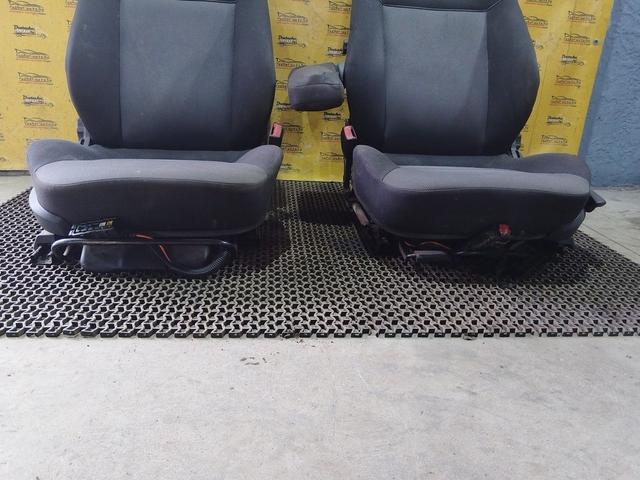 Сиденье переднее BUJ76L Opel Zafira купить в магазине запчастей бу