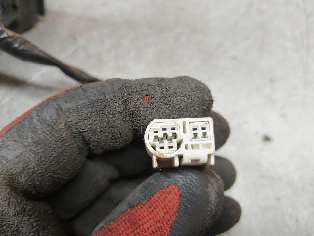 Зеркало наружное правое SZ1BUT Toyota Avensis купить с доставкой