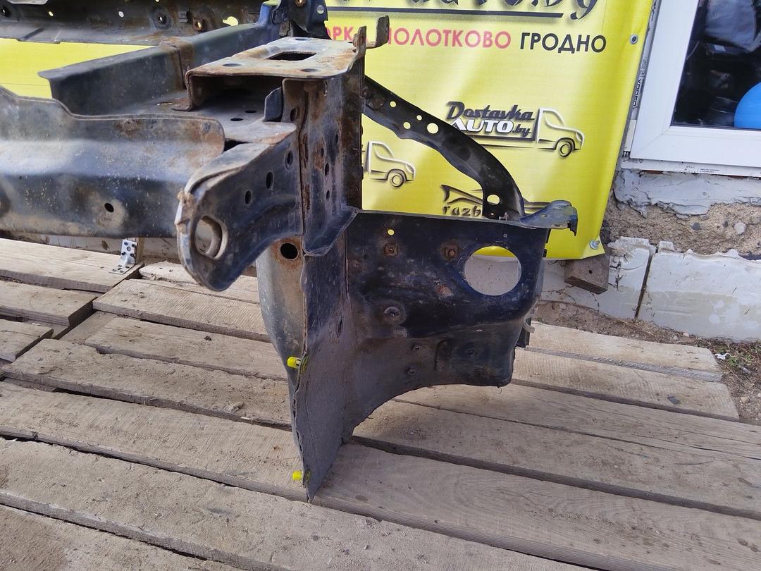 Передняя панель крепления облицовки (телевизор) RSNTWF Toyota Corolla undefined