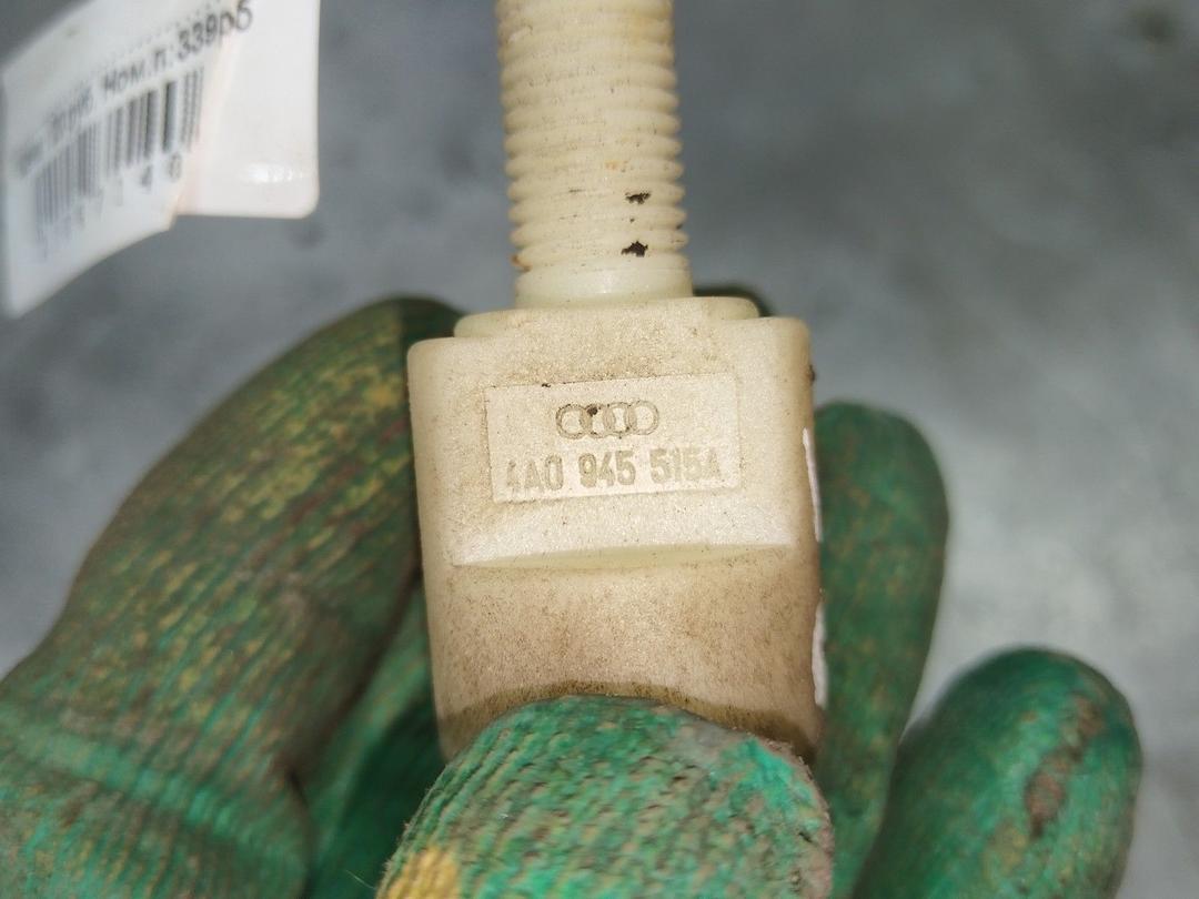 Датчик педали тормоза (лягушка) B227R3 Volkswagen Passat купить с доставкой