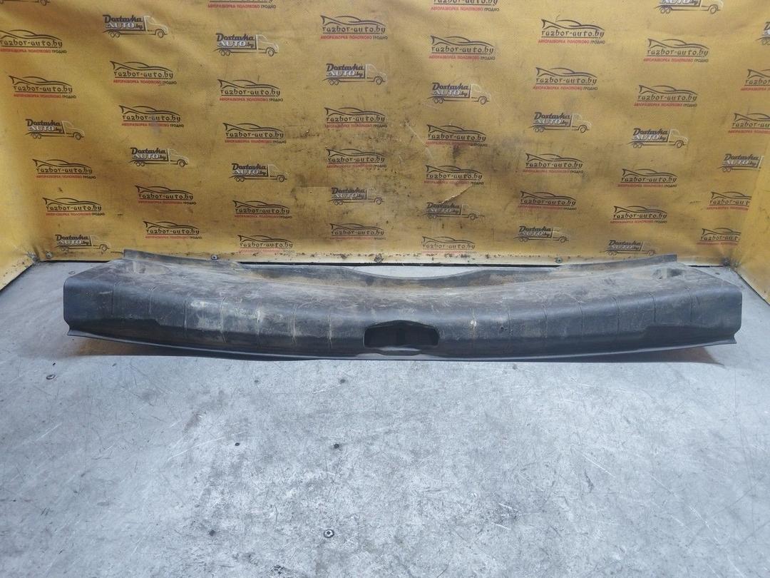 Накладка замка багажника L1245O Opel Vectra купить в магазине запчастей бу