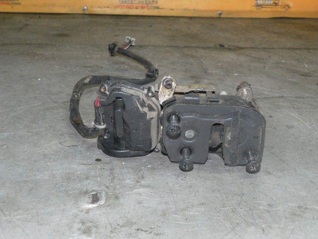 Замок двери передней левой HZ27KE Mazda Premacy